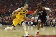 杜兰特连续三年得分王：篮球赛场上的得分传奇